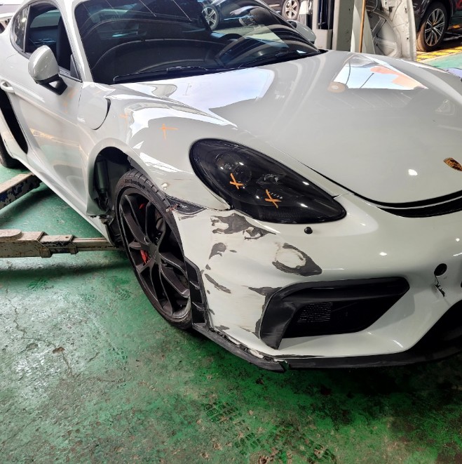 718 Cayman GT4 Porche || Vin : WP01C2987PS275041